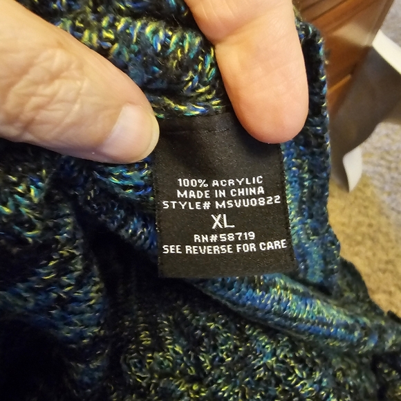 SWEATER XL WOMAN'S - Picture 5 of 5